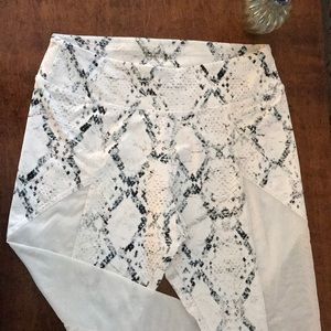 Varley Athletic snakeskin see through capris